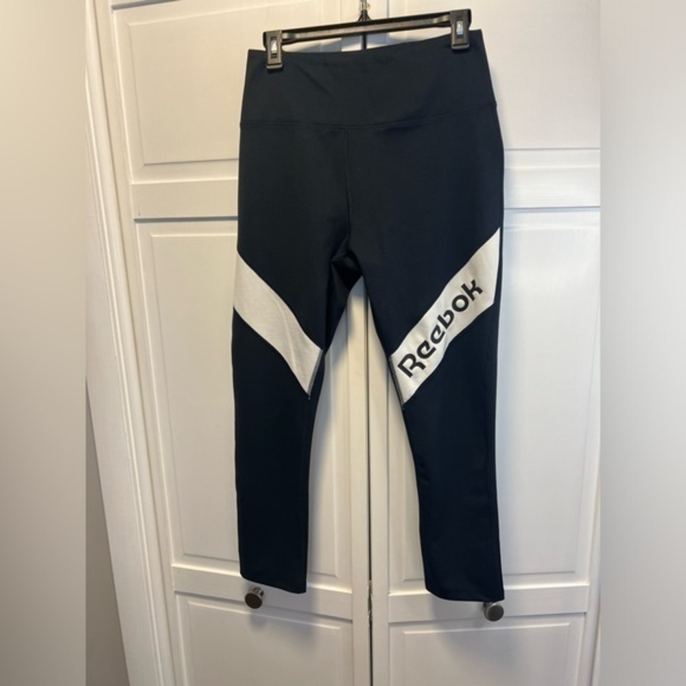 Reebok Leggings Size Women’s Large Color Black And White